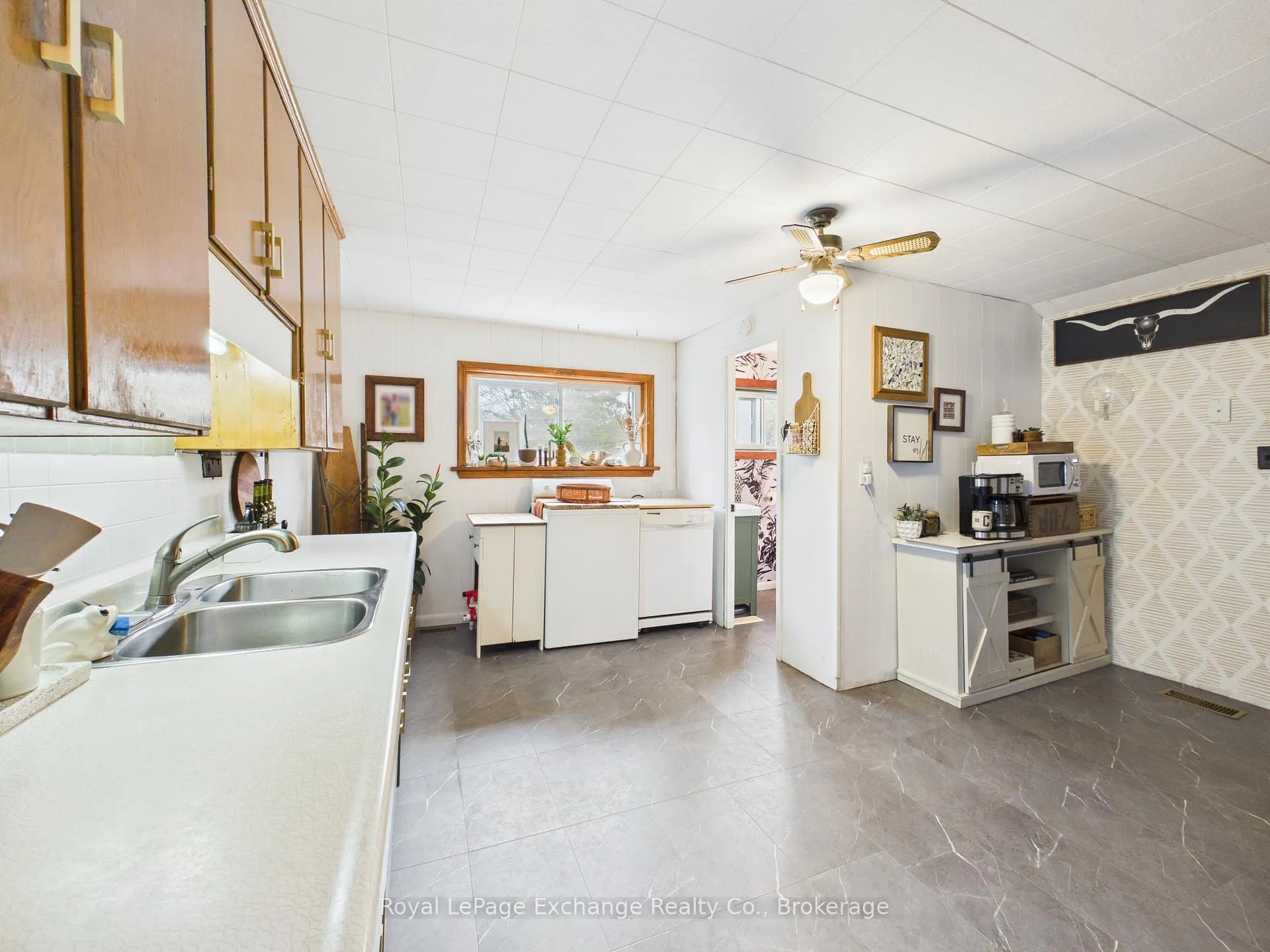 Photo 8 of 535 Queen Street, Kincardine — HOMEH