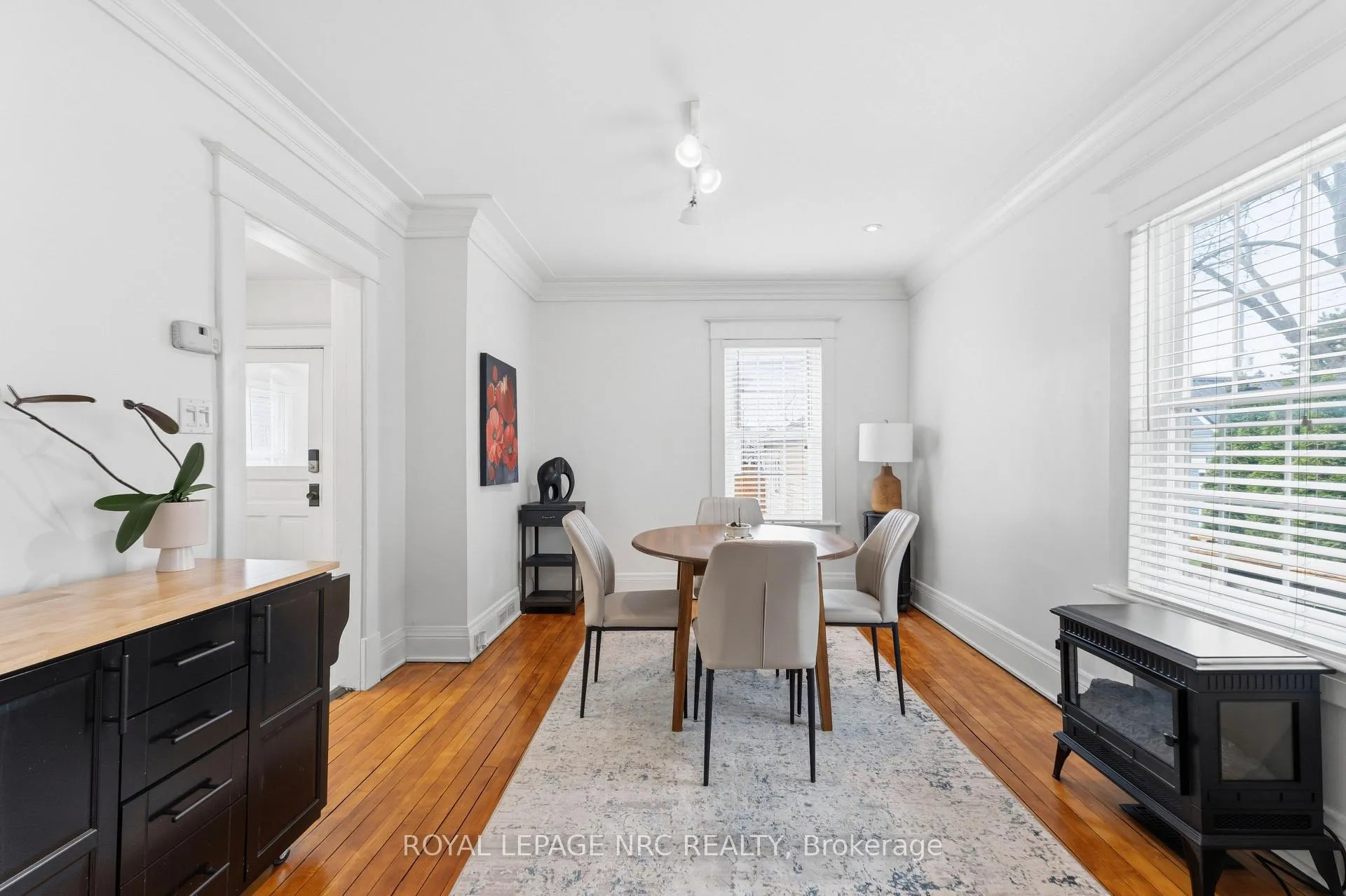 Photo 12 of 7 Highland Gardens, Welland, Prince Charles — HOMEH