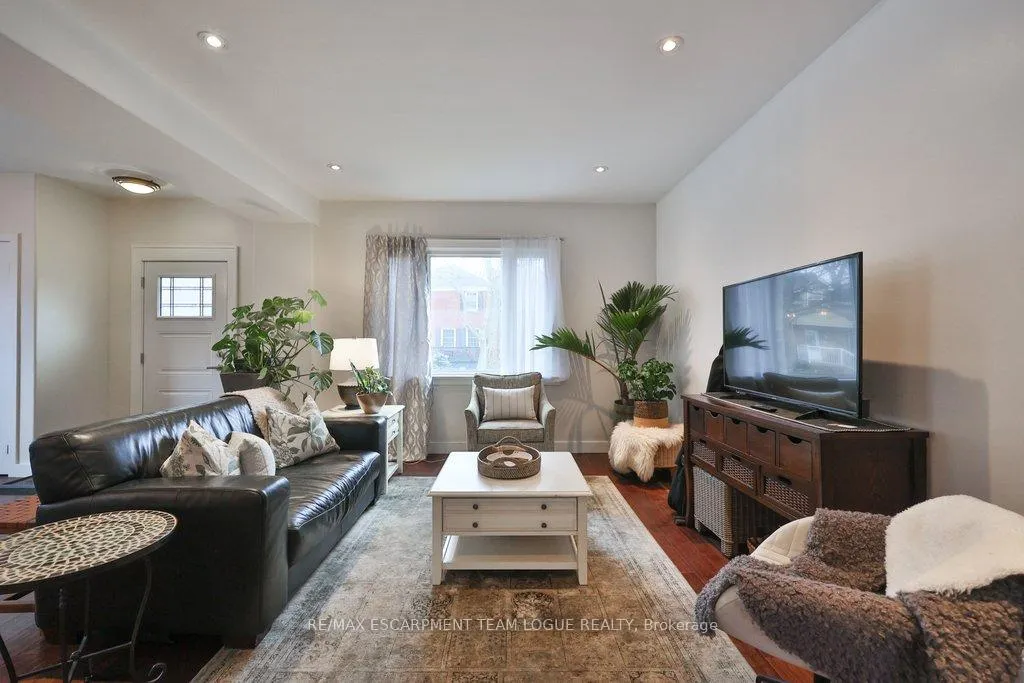 Photo 9 of 23 Searle Street, Hamilton, Centremount — HOMEH