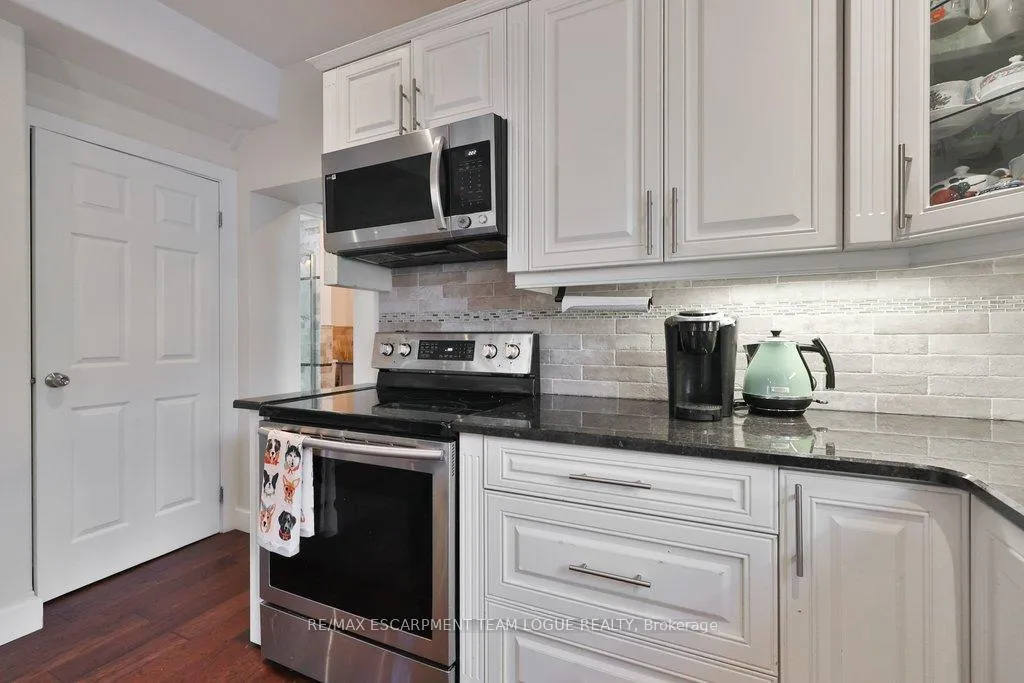Photo 15 of 23 Searle Street, Hamilton, Centremount — HOMEH