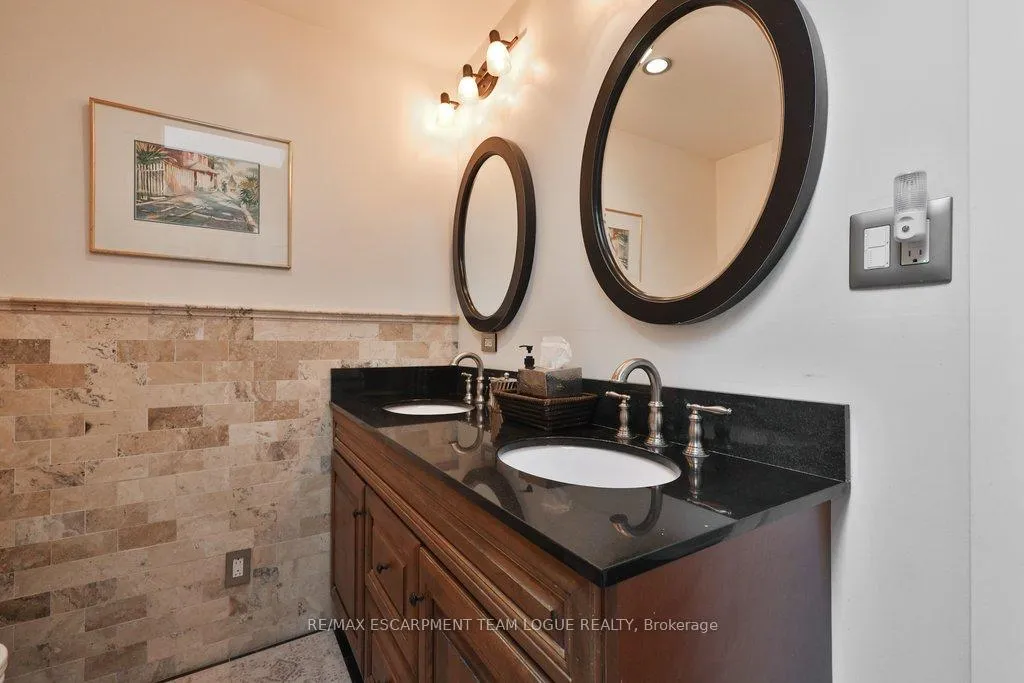 Photo 27 of 23 Searle Street, Hamilton, Centremount — HOMEH