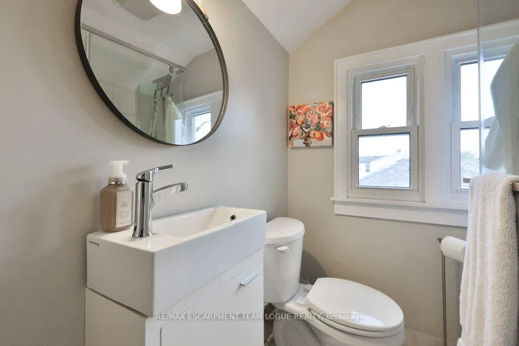 Photo 35 of 23 Searle Street, Hamilton, Centremount — HOMEH