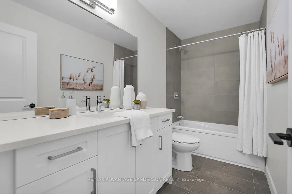 Photo 33 of 175 Bowman Drive, Middlesex Centre, Ilderton — HOMEH