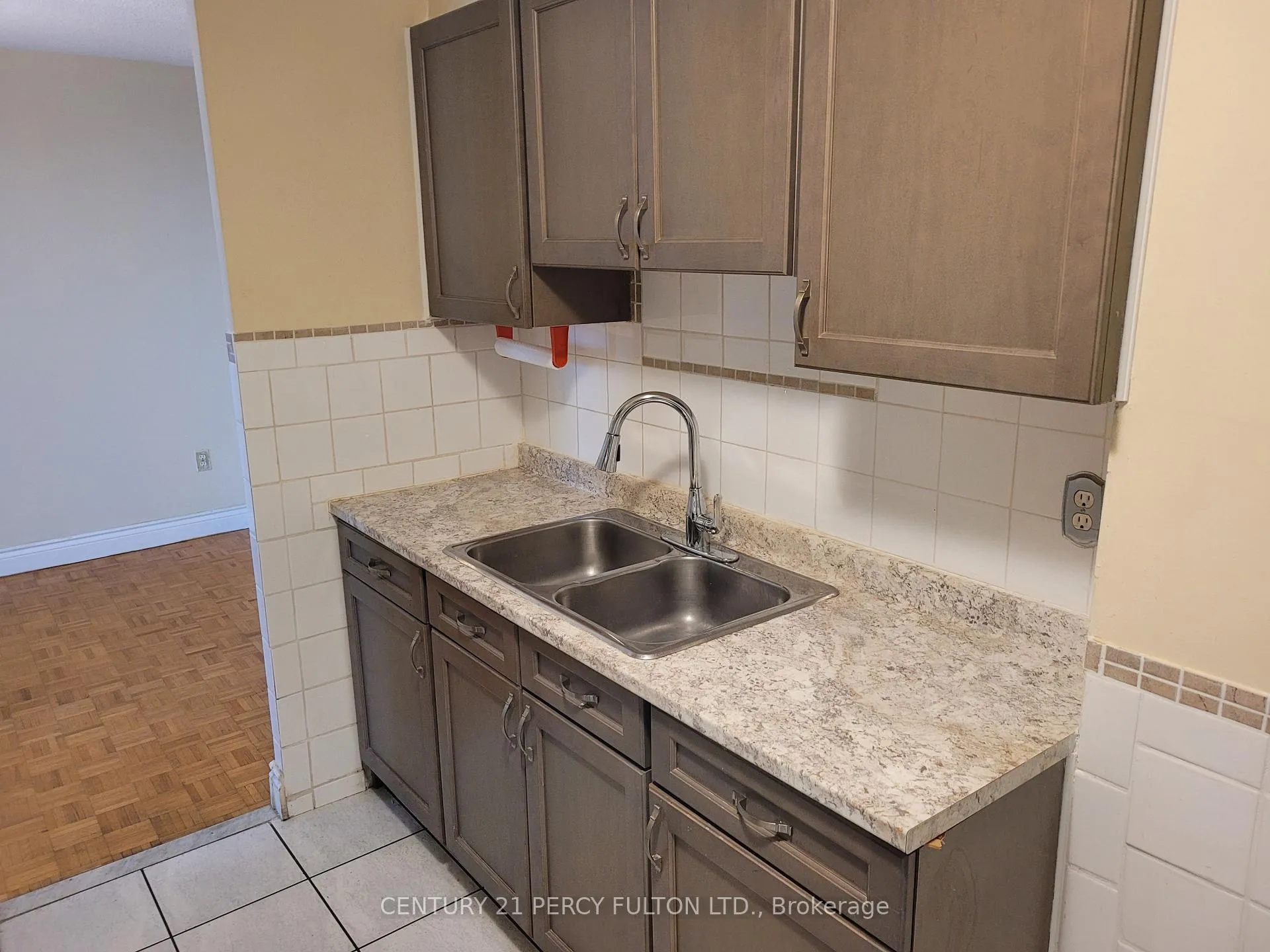 Photo 11 of Unit 1707, 2645 Kipling Avenue, Etobicoke, Mount Olive-Silverstone-Jamestown — HOMEH