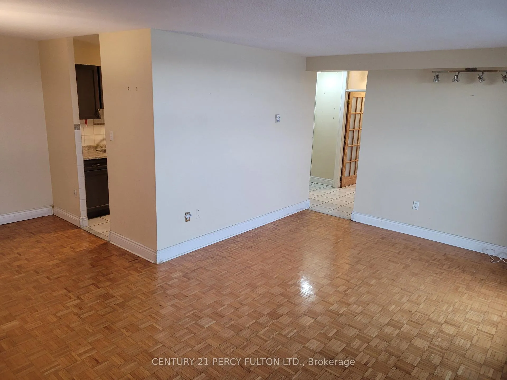 Photo 15 of Unit 1707, 2645 Kipling Avenue, Etobicoke, Mount Olive-Silverstone-Jamestown — HOMEH
