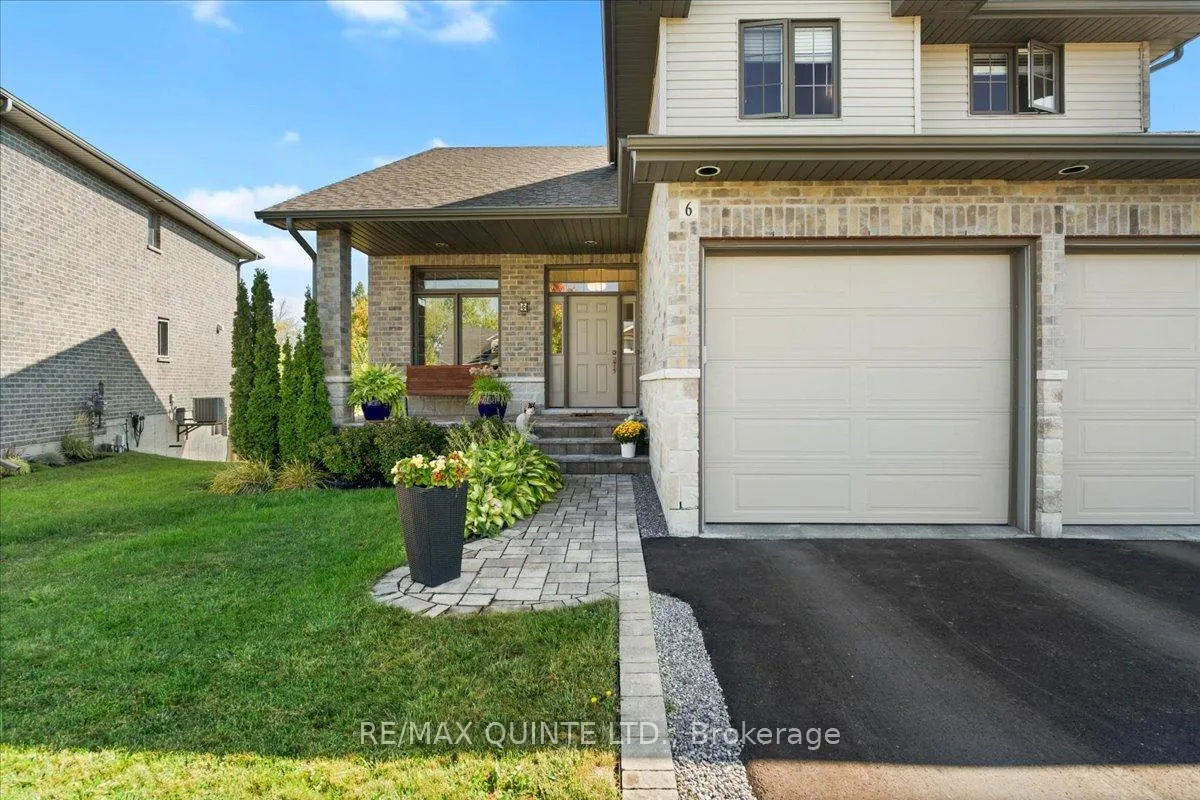 Photo 2 of 6 Granby Court, Belleville, Belleville Ward — HOMEH