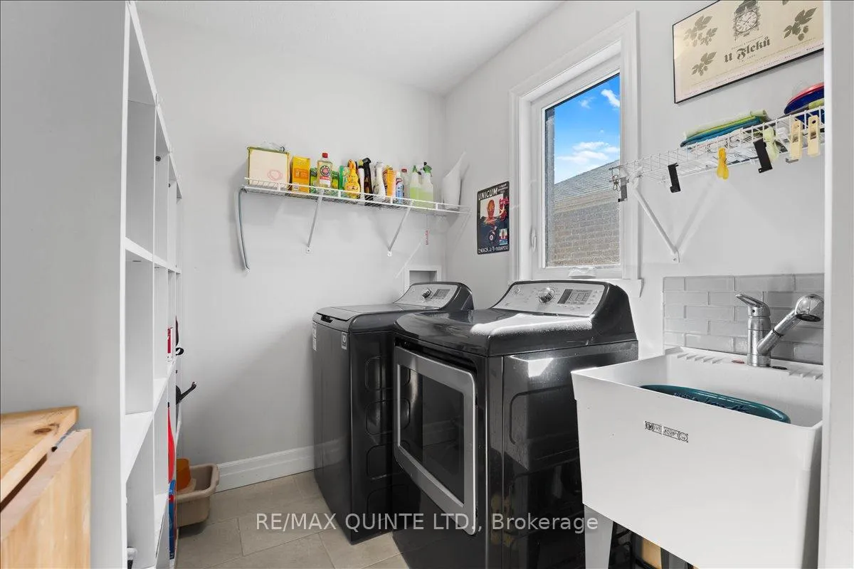 Photo 8 of 6 Granby Court, Belleville, Belleville Ward — HOMEH