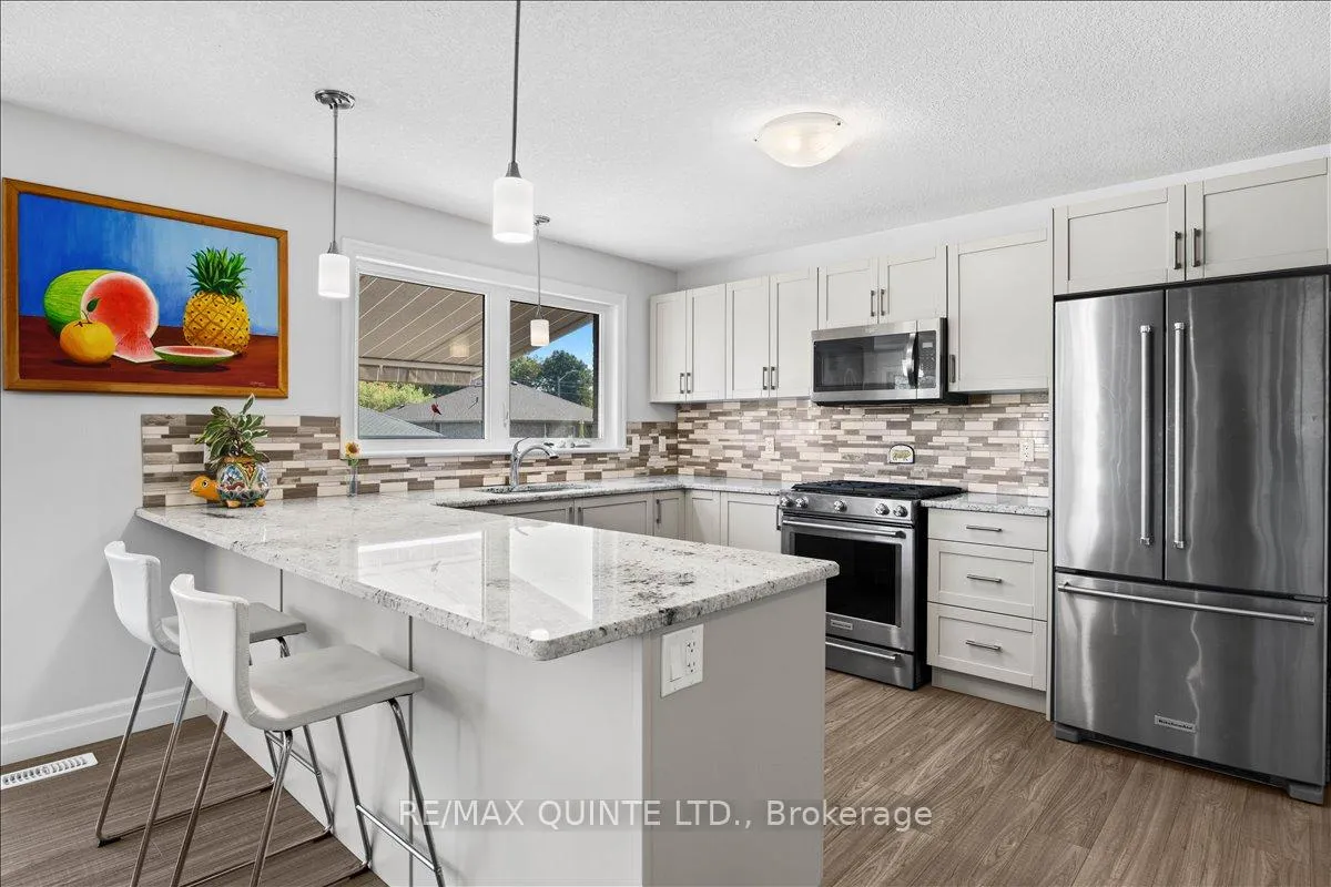 Photo 16 of 6 Granby Court, Belleville, Belleville Ward — HOMEH