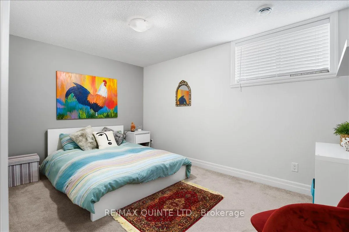 Photo 21 of 6 Granby Court, Belleville, Belleville Ward — HOMEH