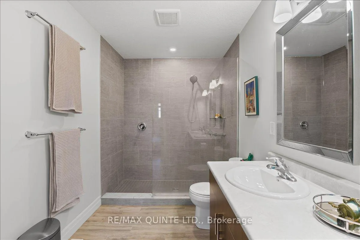 Photo 25 of 6 Granby Court, Belleville, Belleville Ward — HOMEH