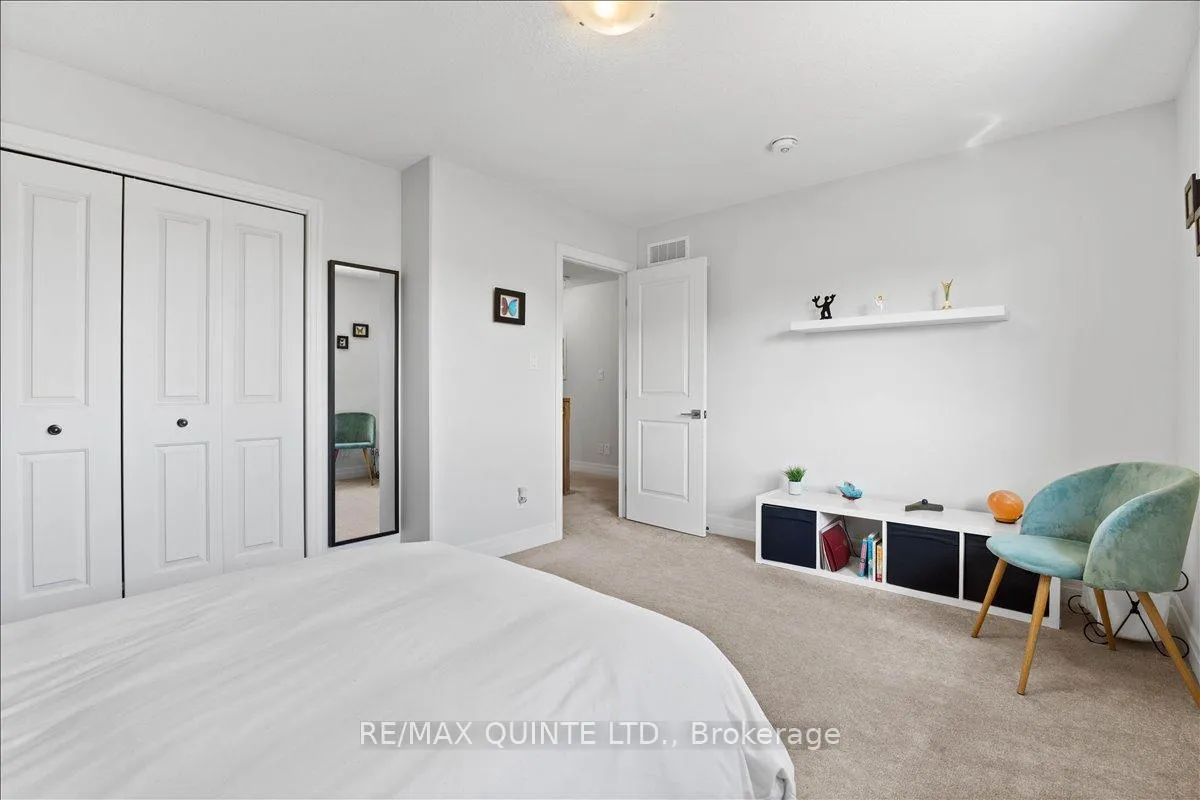 Photo 34 of 6 Granby Court, Belleville, Belleville Ward — HOMEH
