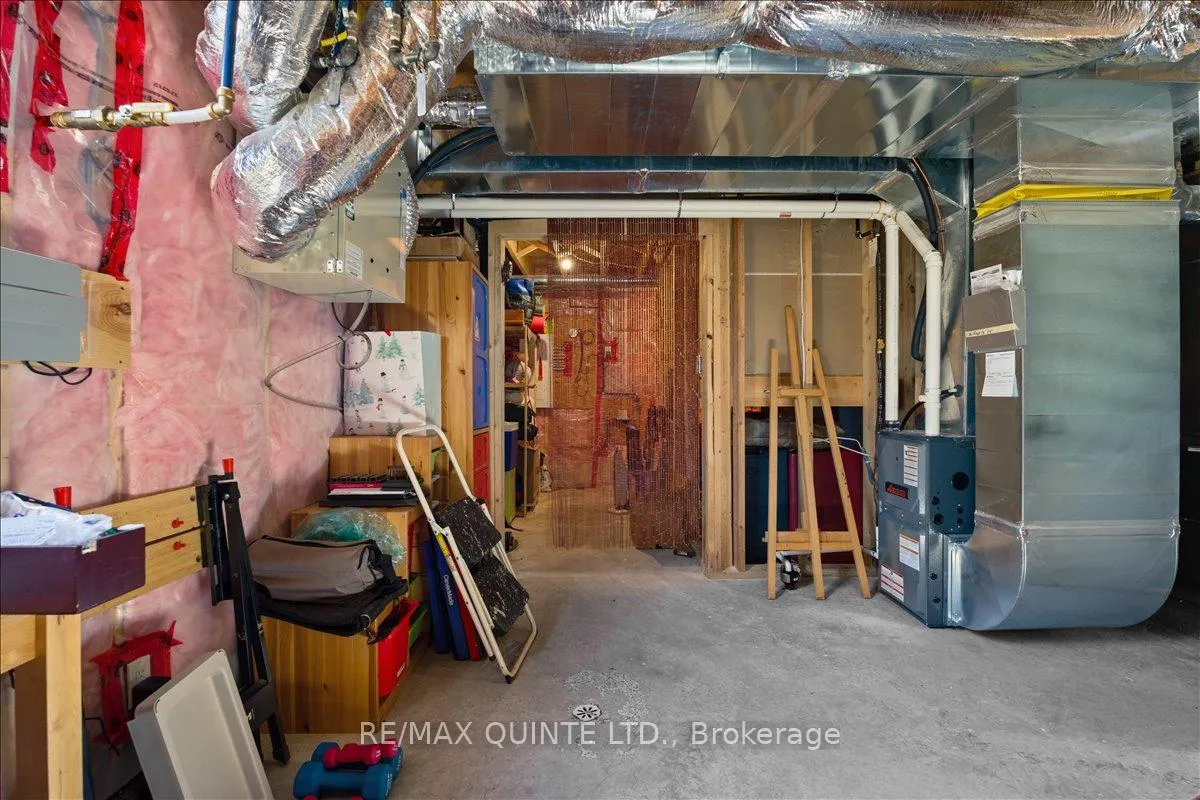 Photo 36 of 6 Granby Court, Belleville, Belleville Ward — HOMEH