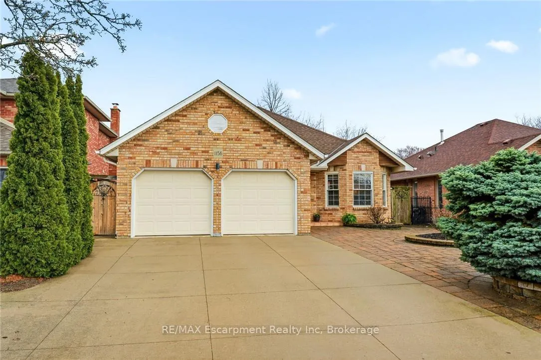 Photo 2 of 1156 Augustus Drive, Burlington, Brant — HOMEH