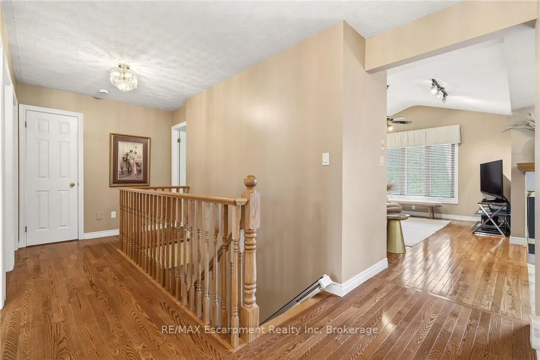 Photo 20 of 1156 Augustus Drive, Burlington, Brant — HOMEH