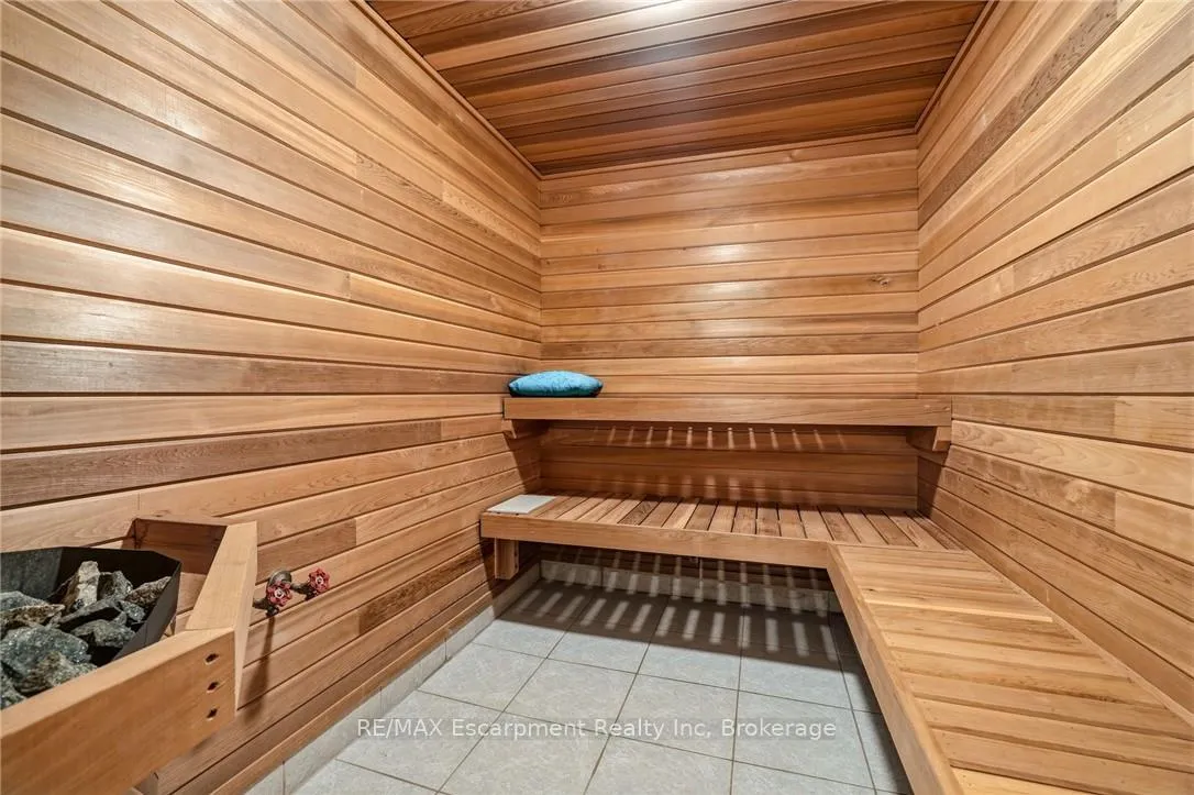 Photo 42 of 1156 Augustus Drive, Burlington, Brant — HOMEH