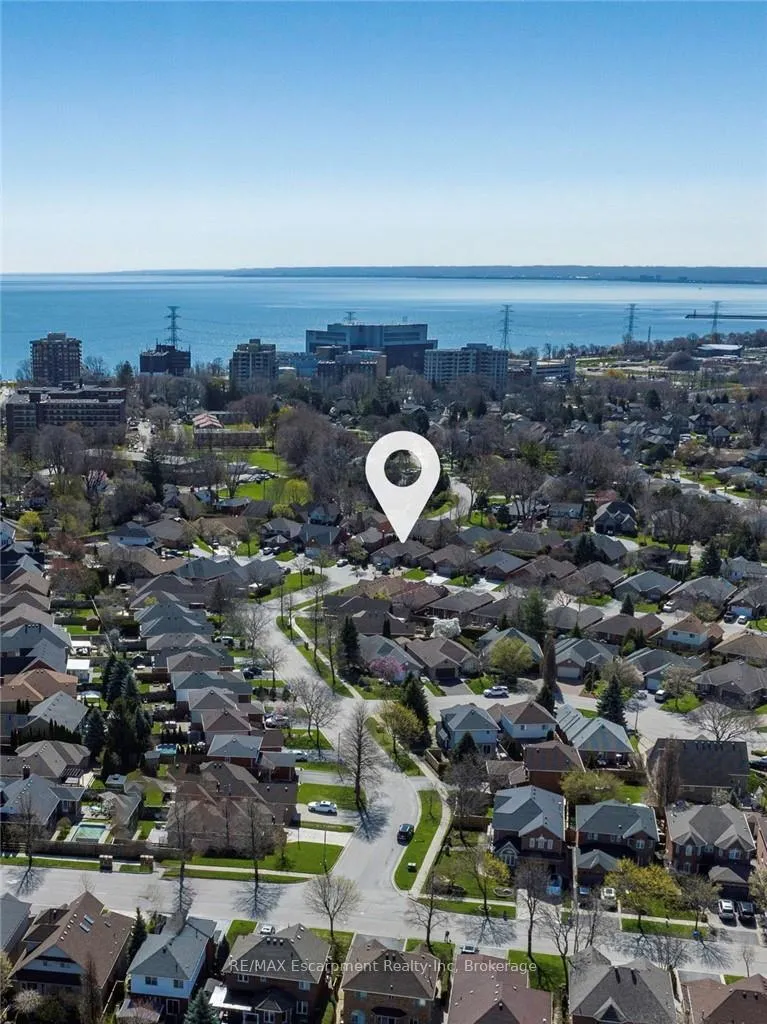 Photo 49 of 1156 Augustus Drive, Burlington, Brant — HOMEH