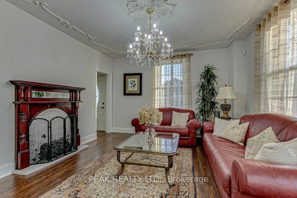 Photo 6 of Unit A, 2 Queen Street, Brant, Oakland — HOMEH