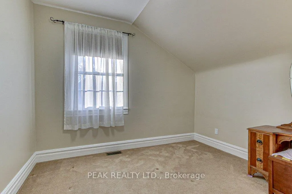 Photo 17 of Unit A, 2 Queen Street, Brant, Oakland — HOMEH