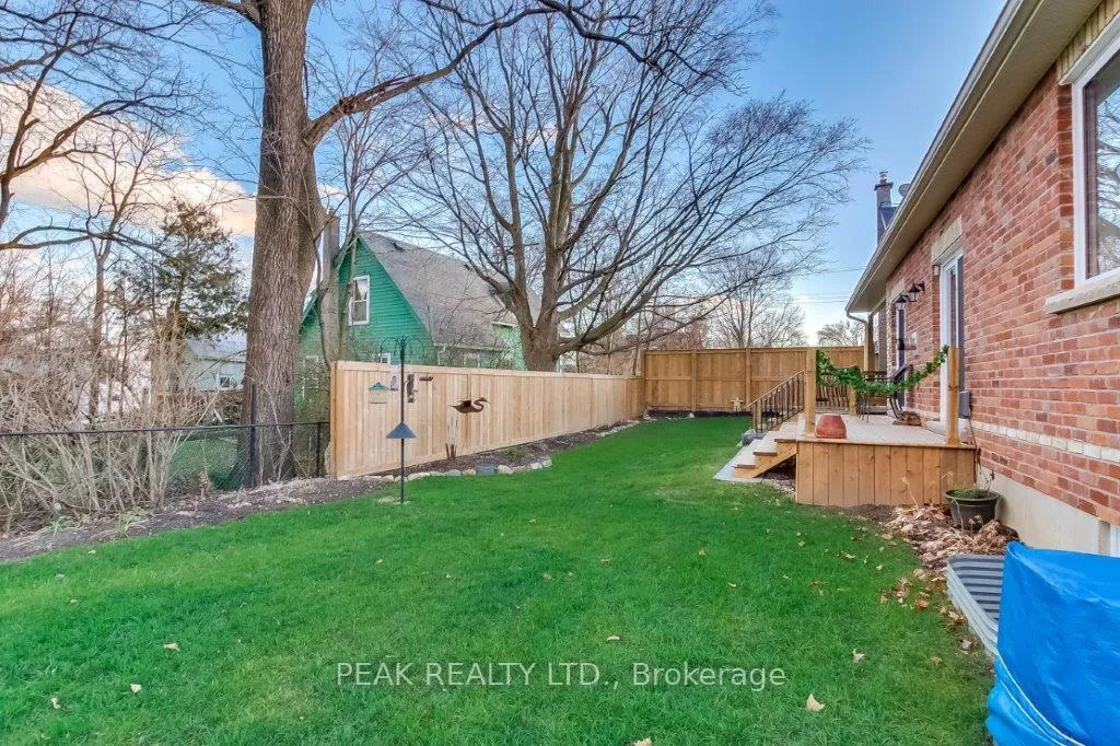 Photo 27 of Unit A, 2 Queen Street, Brant, Oakland — HOMEH