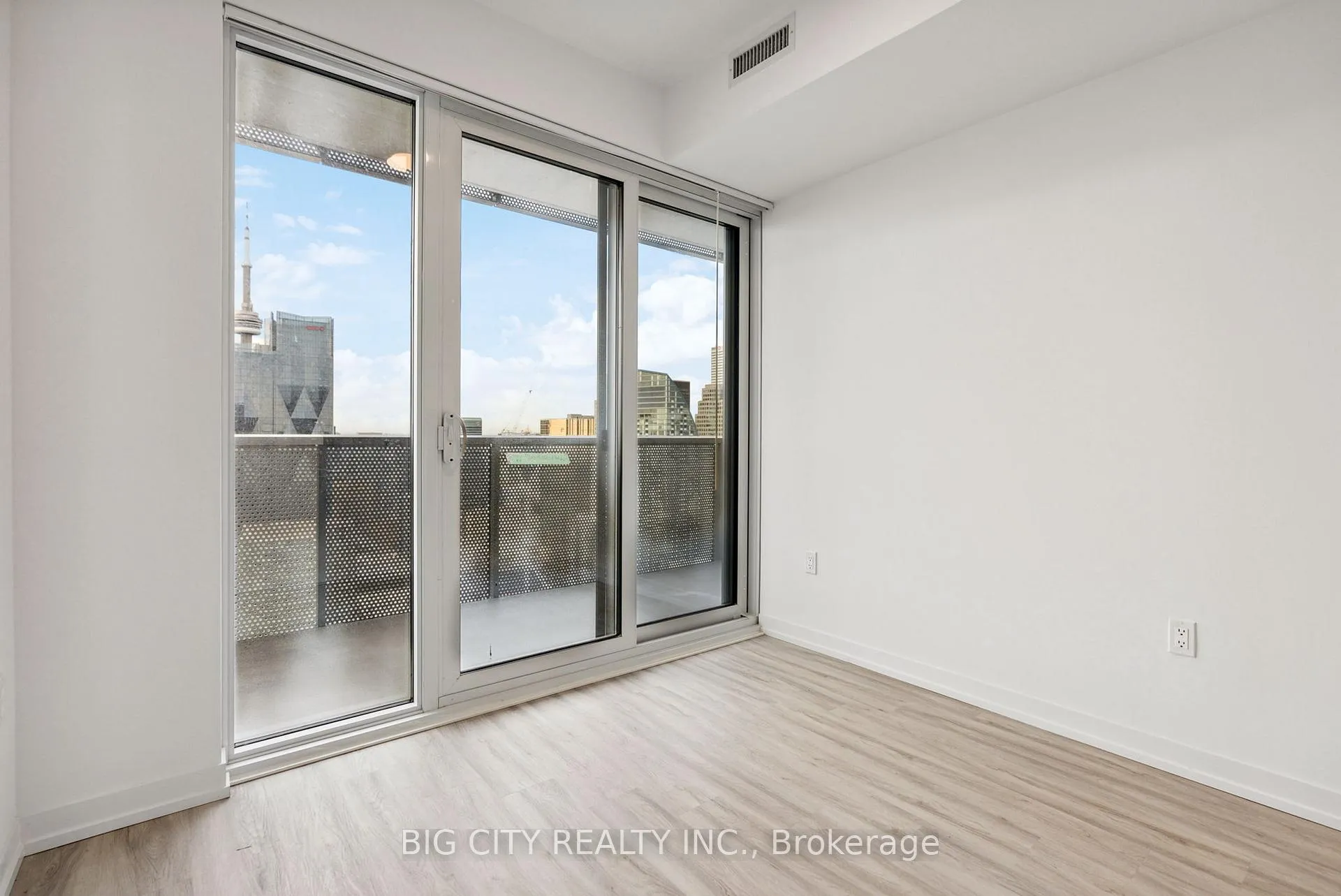 Photo 16 of Unit 6001, 55 Cooper Street, Toronto, Waterfront Communities — HOMEH