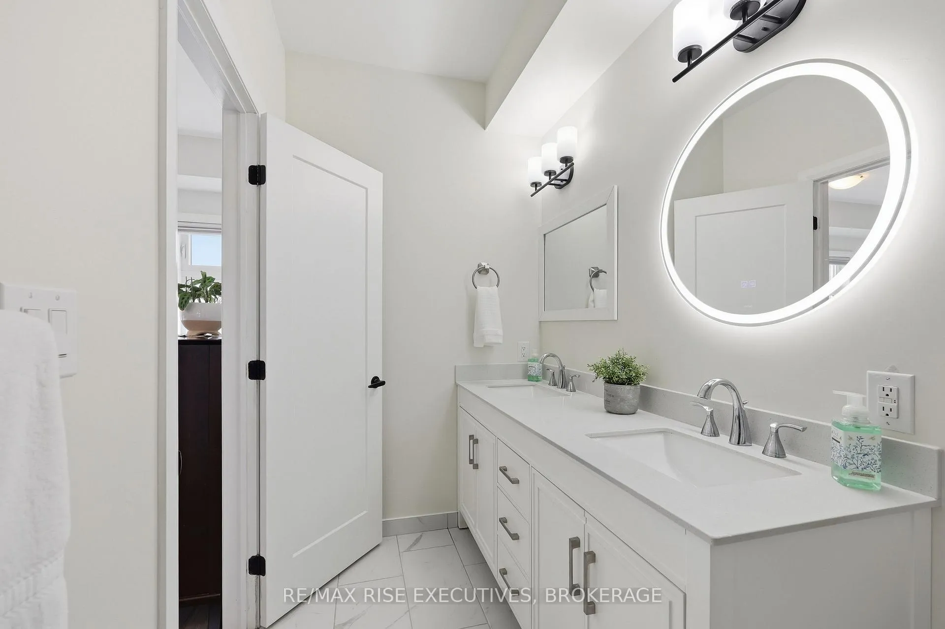 Photo 15 of Unit 301, 809 Development Drive, Kingston, South of Taylor-Kidd Blvd — HOMEH