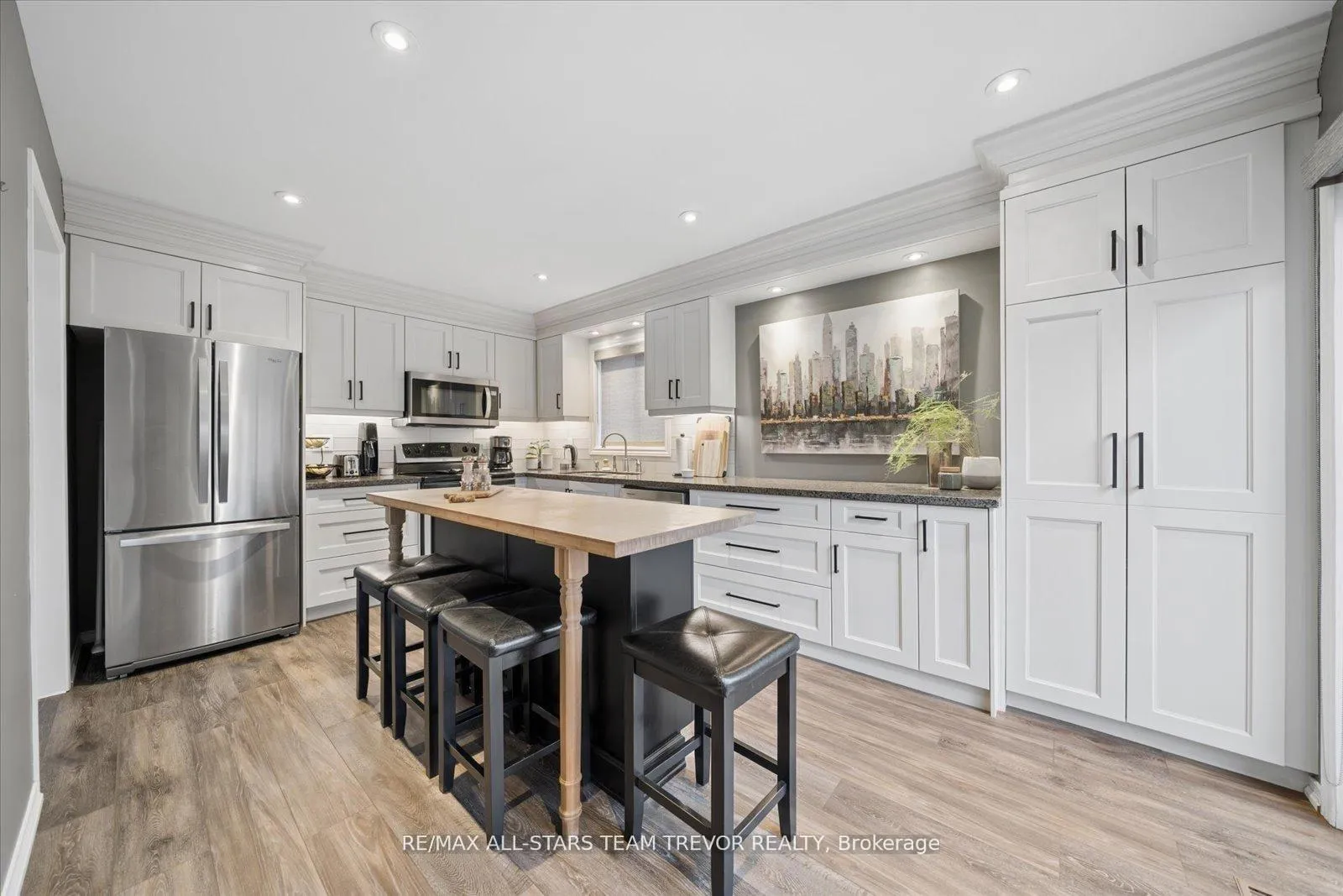 Photo 9 of 6 Joliette Place, Georgina, Keswick North — HOMEH