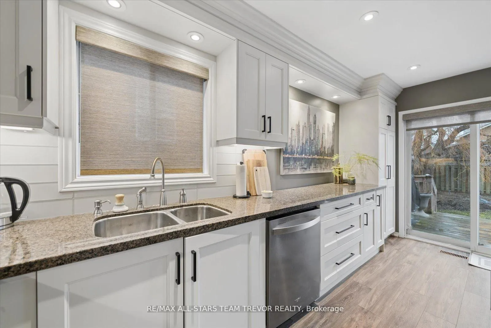 Photo 11 of 6 Joliette Place, Georgina, Keswick North — HOMEH
