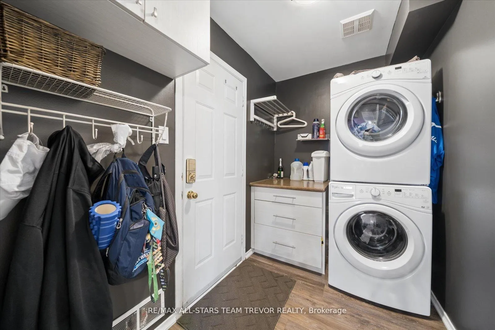 Photo 16 of 6 Joliette Place, Georgina, Keswick North — HOMEH