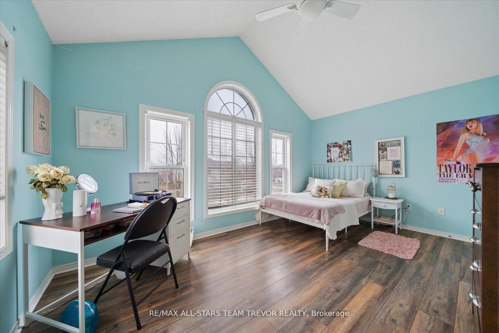 Photo 23 of 6 Joliette Place, Georgina, Keswick North — HOMEH
