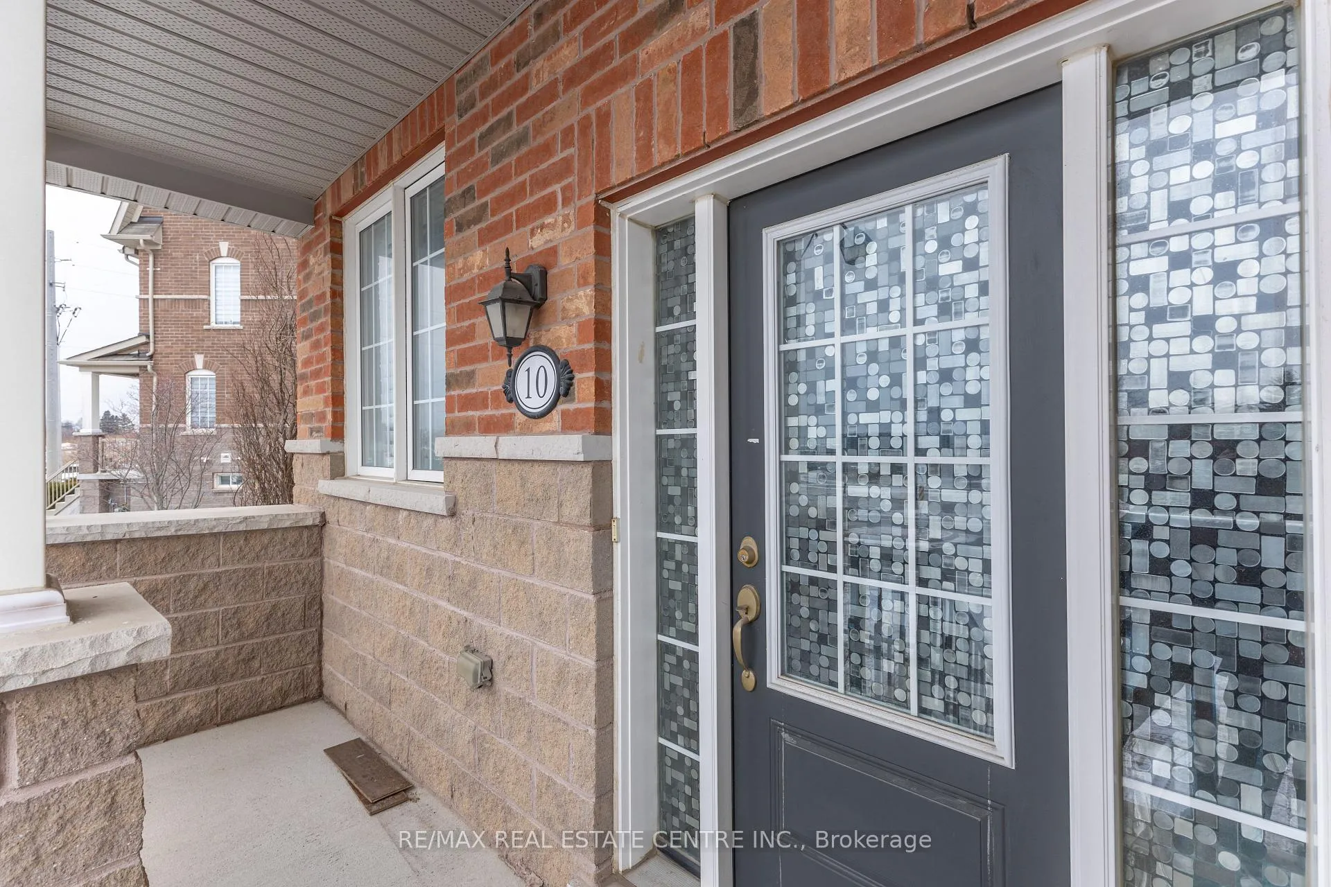 Photo 5 of 10 Harper Hill Drive, Ajax, Northeast Ajax — HOMEH
