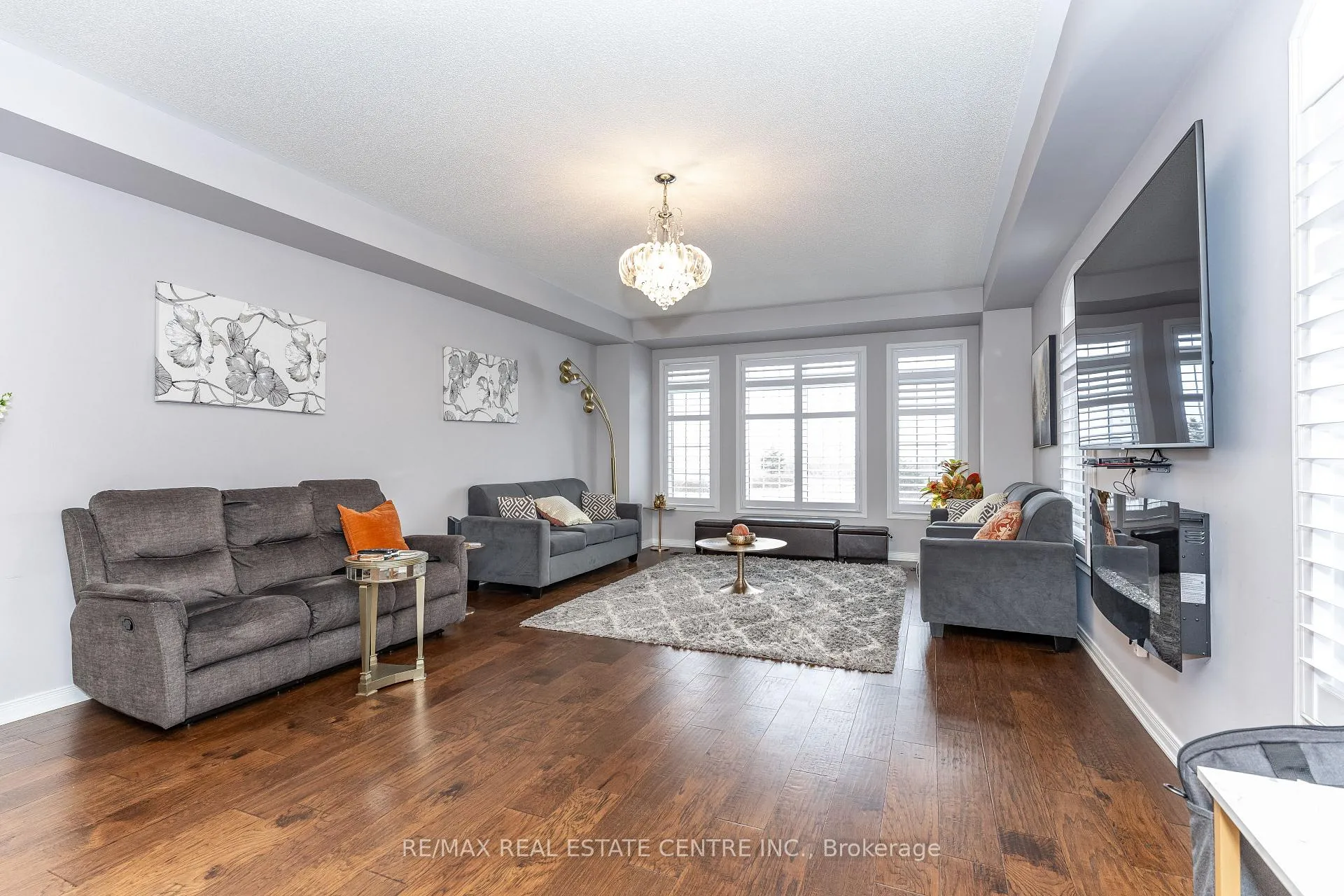 Photo 16 of 10 Harper Hill Drive, Ajax, Northeast Ajax — HOMEH
