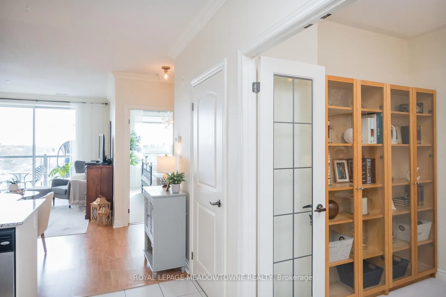 Photo 5 of Unit 609, 383 Main Street E, Milton, Old Milton — HOMEH