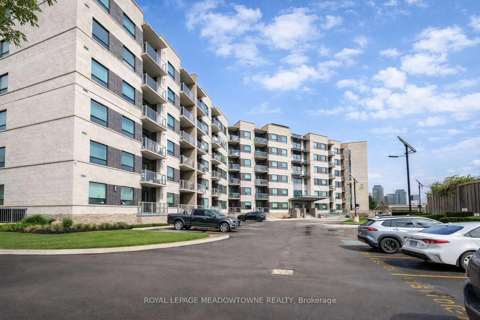 Photo 33 of Unit 609, 383 Main Street E, Milton, Old Milton — HOMEH