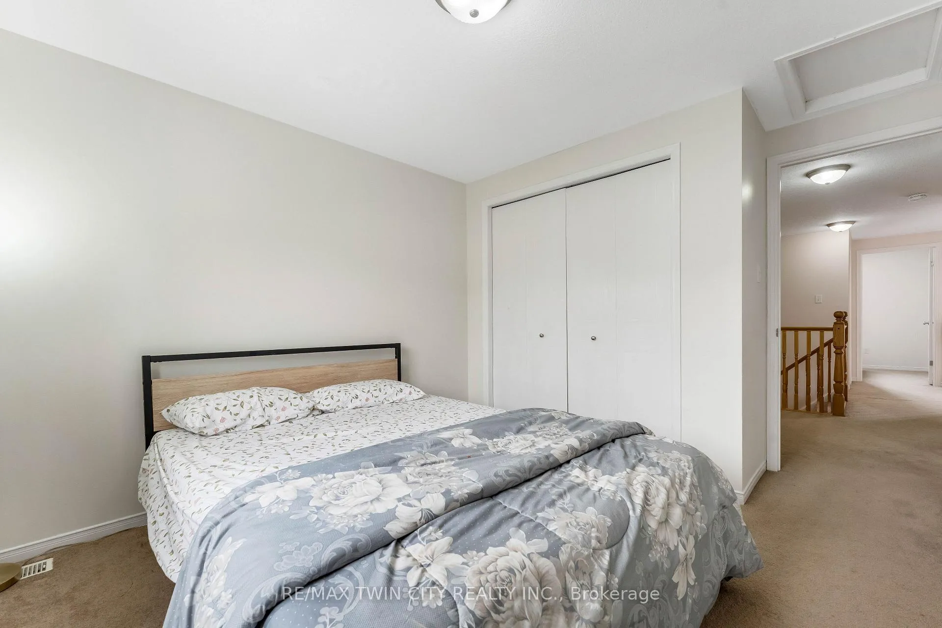 Photo 27 of 142 Dubrick Crescent, Kitchener — HOMEH