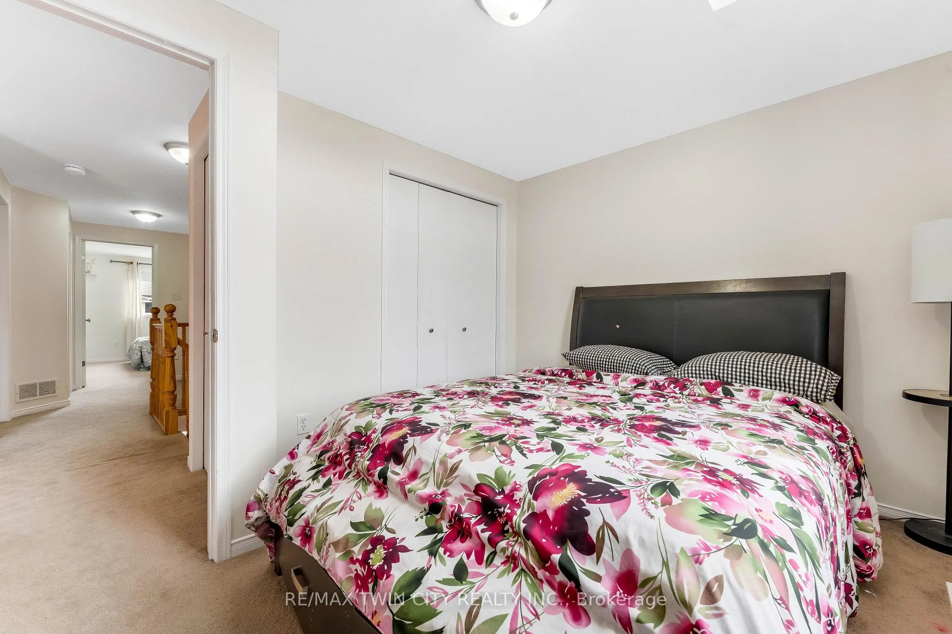 Photo 30 of 142 Dubrick Crescent, Kitchener — HOMEH