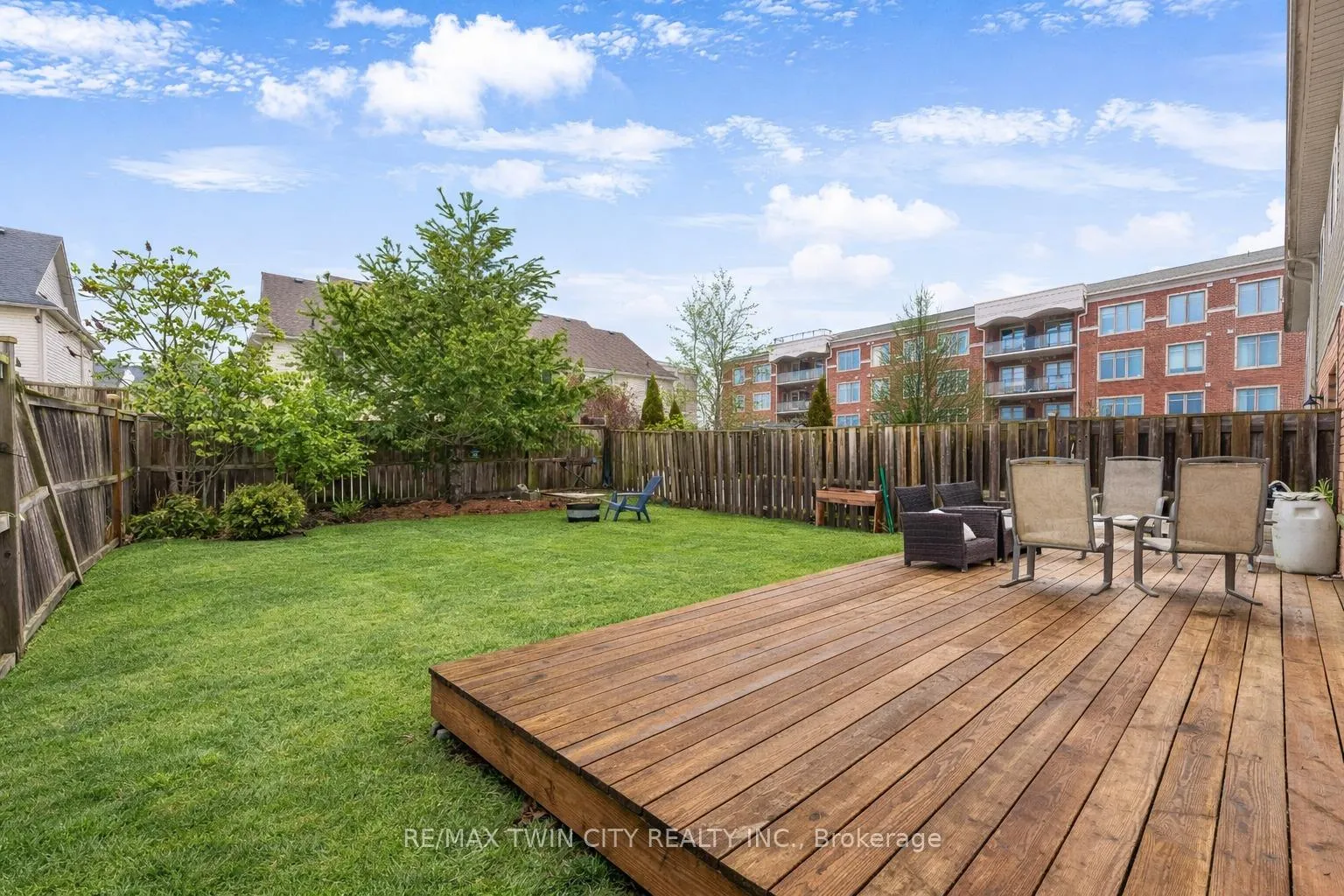 Photo 38 of 142 Dubrick Crescent, Kitchener — HOMEH
