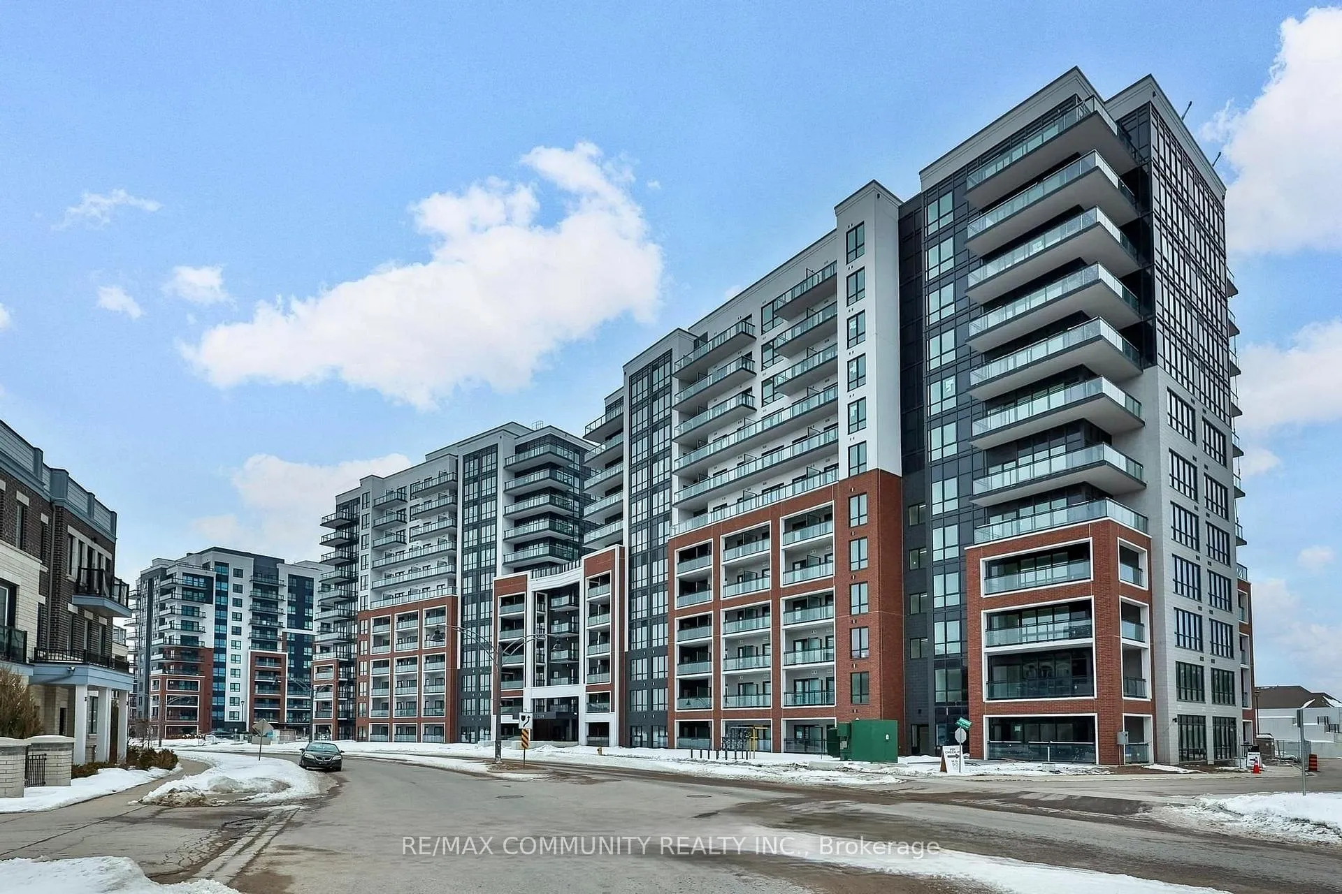 Photo 1 of Unit 824, 51 Clarington Boulevard, Clarington, Bowmanville — HOMEH