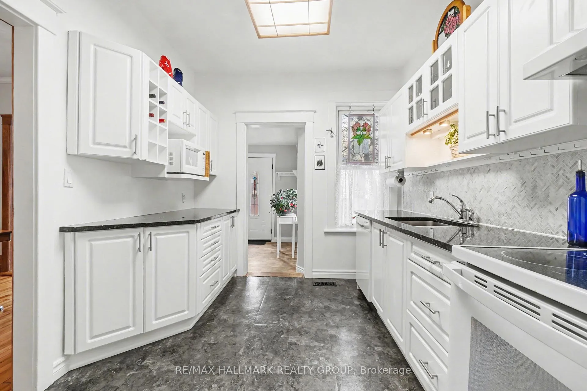 Photo 13 of 115 Hamilton Avenue N, Ottawa, Ottawa West — HOMEH