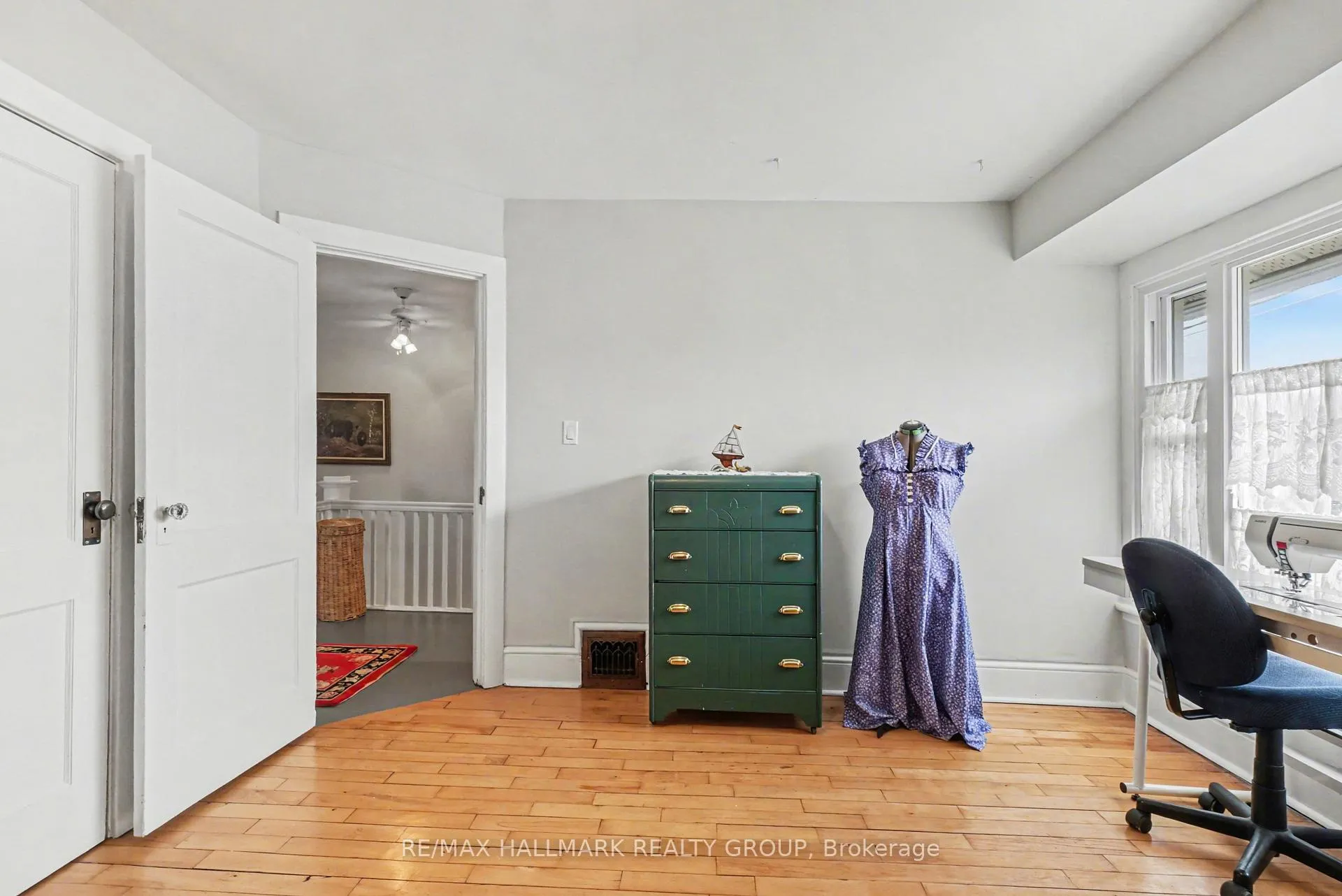 Photo 18 of 115 Hamilton Avenue N, Ottawa, Ottawa West — HOMEH