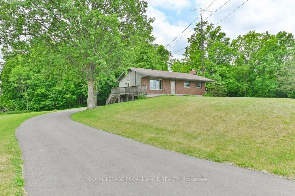 Photo 2 of 184 Bethel Road, Belleville, Thurlow Ward — HOMEH