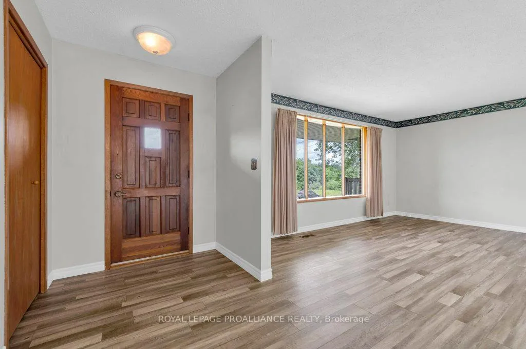 Photo 5 of 184 Bethel Road, Belleville, Thurlow Ward — HOMEH