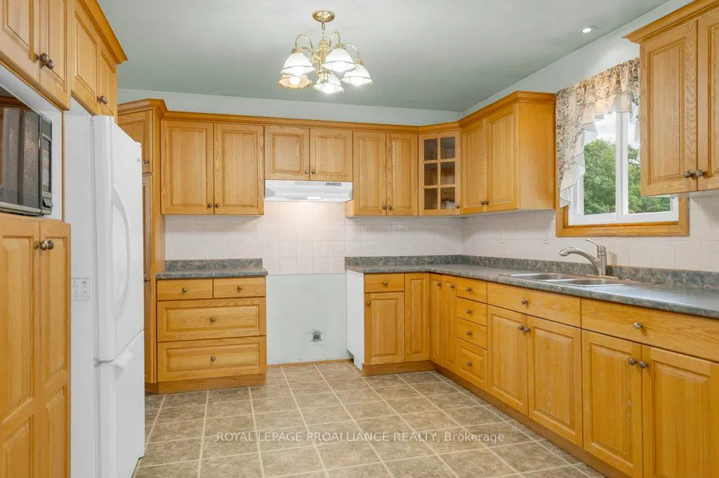 Photo 13 of 184 Bethel Road, Belleville, Thurlow Ward — HOMEH