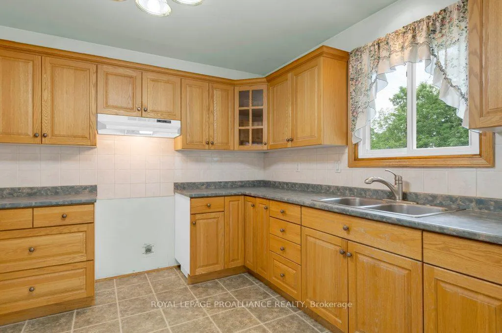 Photo 14 of 184 Bethel Road, Belleville, Thurlow Ward — HOMEH