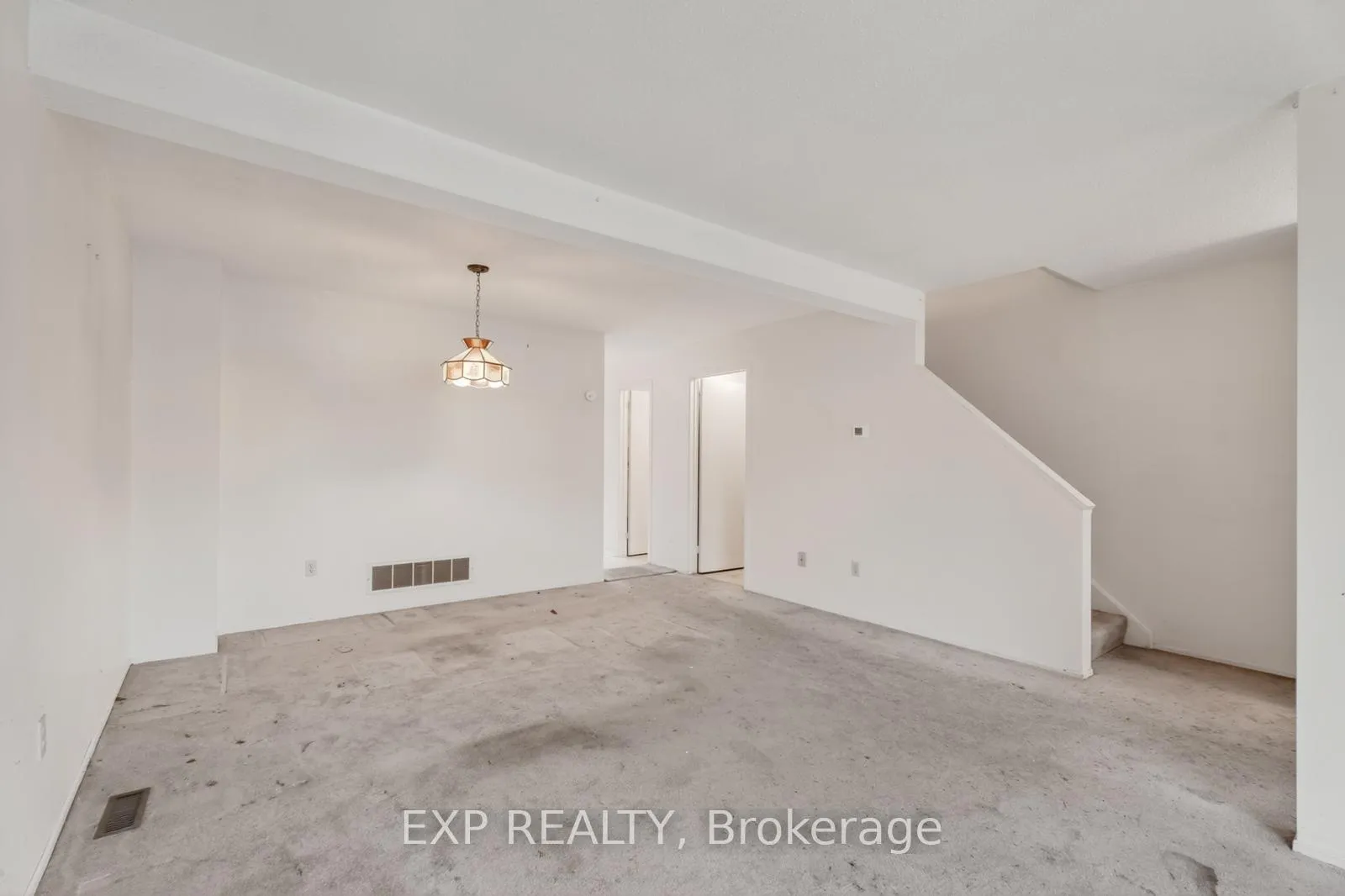 Photo 5 of 235 Teal Crescent, Ottawa, Chatelaine Village — HOMEH