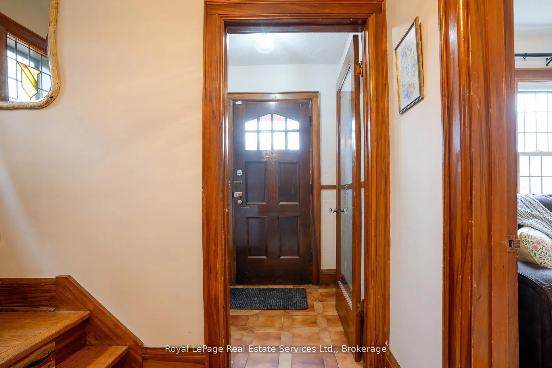 Photo 6 of 89 Edgemont Street S, Hamilton, Delta — HOMEH