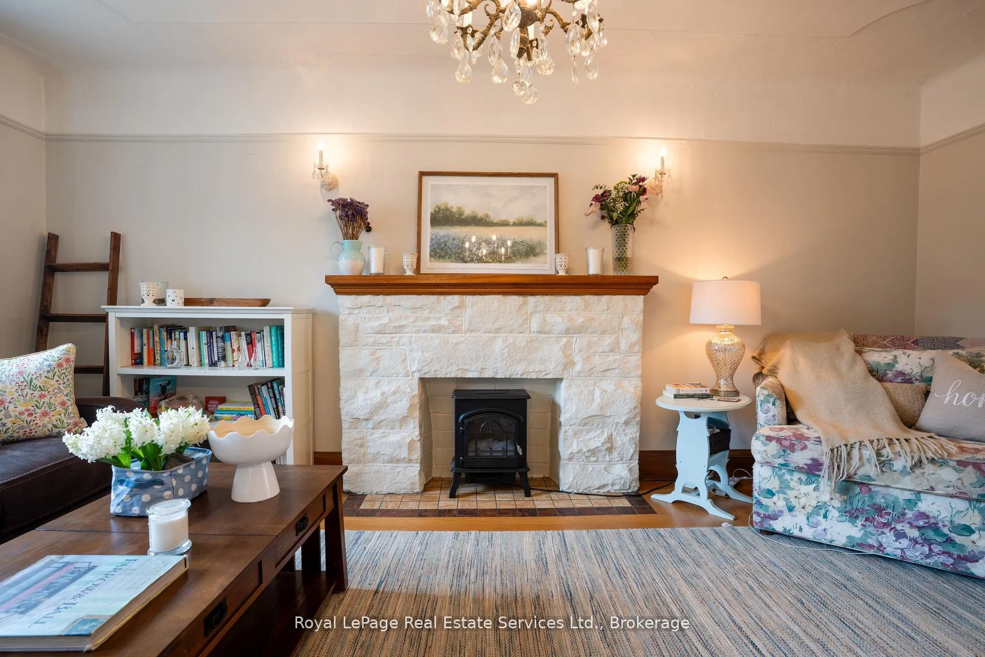 Photo 13 of 89 Edgemont Street S, Hamilton, Delta — HOMEH