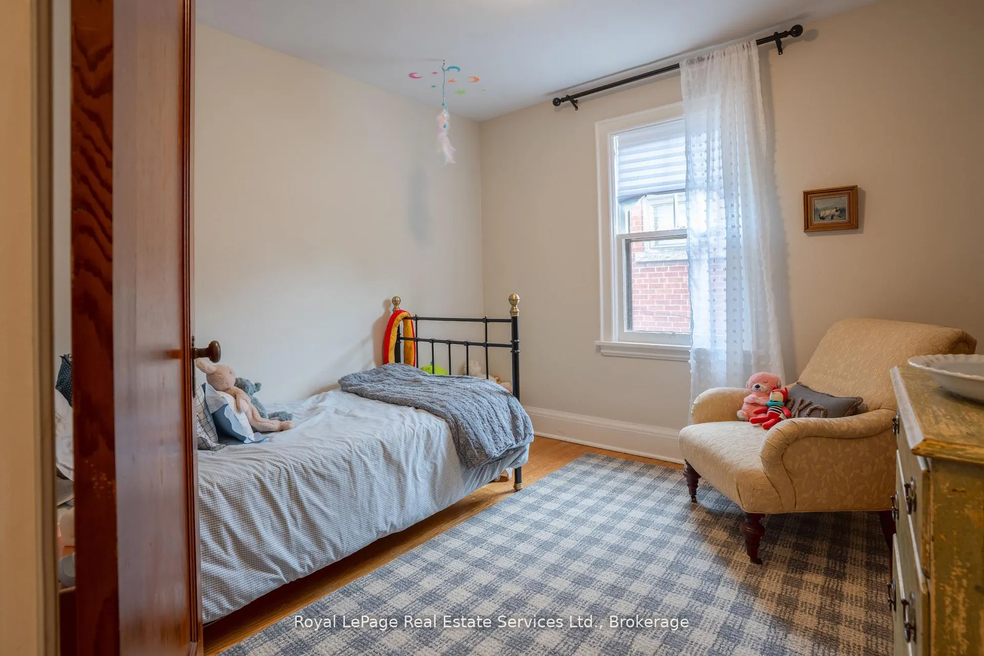 Photo 19 of 89 Edgemont Street S, Hamilton, Delta — HOMEH