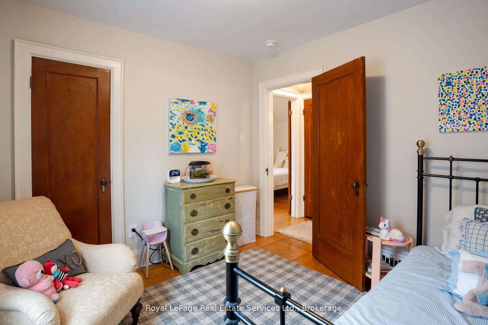 Photo 20 of 89 Edgemont Street S, Hamilton, Delta — HOMEH