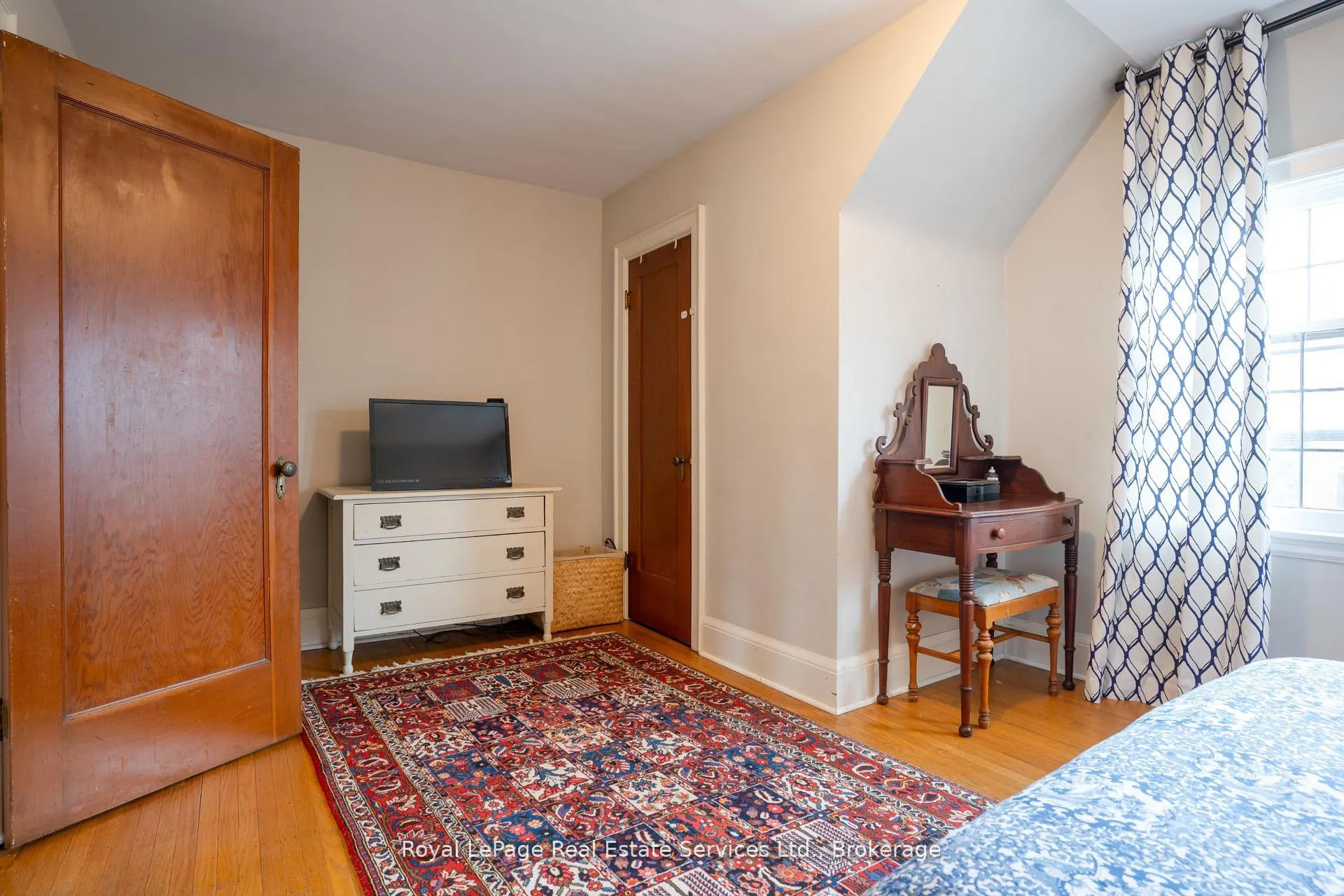 Photo 22 of 89 Edgemont Street S, Hamilton, Delta — HOMEH