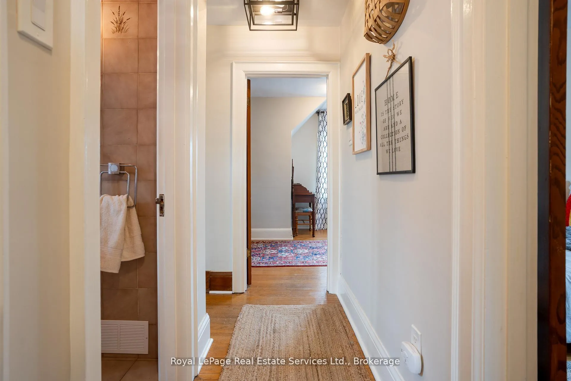Photo 23 of 89 Edgemont Street S, Hamilton, Delta — HOMEH